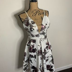 Beautiful Rose Gold Platinum Flower Dress 🌹